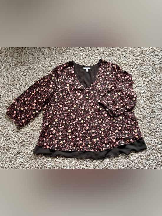 LC Lauren Conrad Tops - LC Lauren Conrad Floral V-Neck Blouse - Pink and Cream Size XL